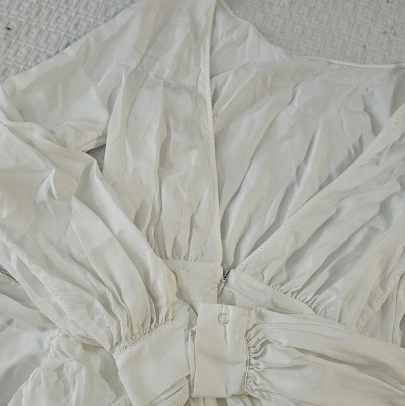 HOUSE OF CB CHAMBERY SHORT WHITE PLEATED BACKLESS DRESS LARGE - Picture 1 of 10